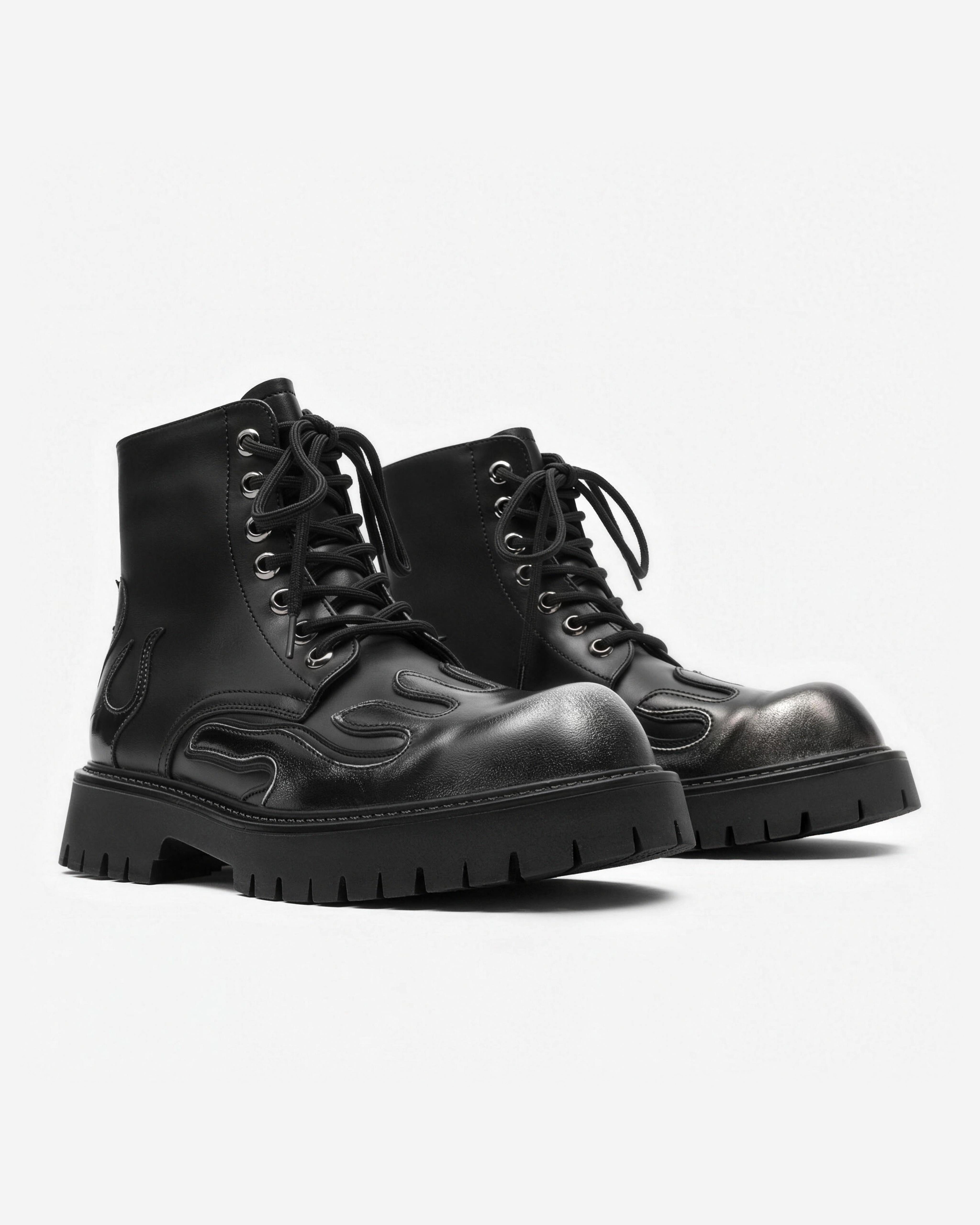 VASARI Flame Combat Boot in black, pair front view